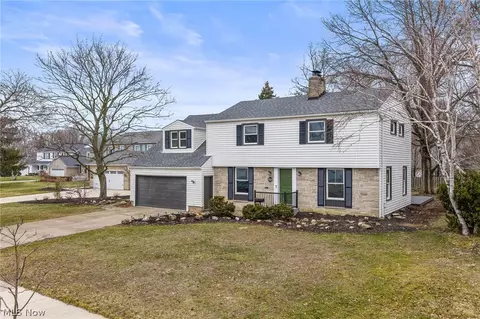 20200 Kramer Dr, Rocky River, OH 44116