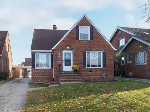 6365 Doncaster Ave, Parma, OH 44129