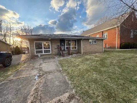 333 Woodlawn Rd, Steubenville, OH 43952