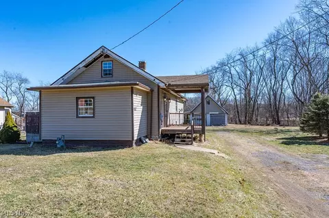 3236 Young Ave NW, Massillon, OH 44647