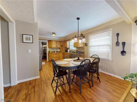 Dining - 8330 Paddock Ct, Mentor, OH 44060 photo 5 of 6