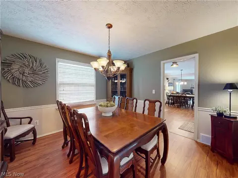 Dining - 8330 Paddock Ct, Mentor, OH 44060 photo 2 of 6