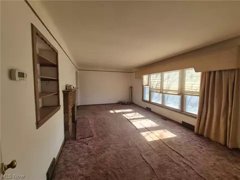 Living - 1093 E Schaaf Rd, Brooklyn Heights, OH 44131 photo 1 of 5