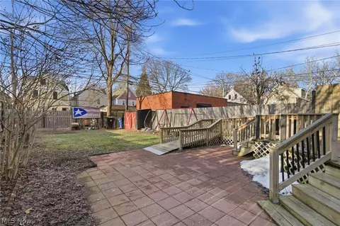 4202 Whitman Ave, Cleveland, OH 44113