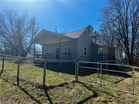 16972 State Route 45, Wellsville, OH 43968