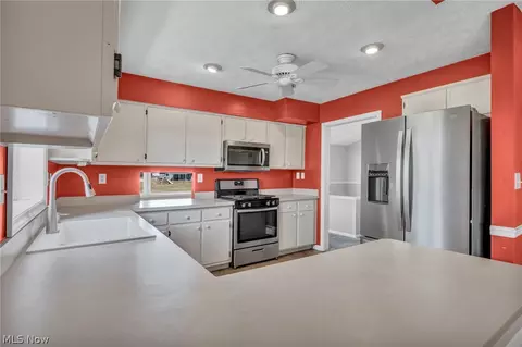 Kitchen - 3380 Crandall Rd, Collins, OH 44826 photo 3 of 6