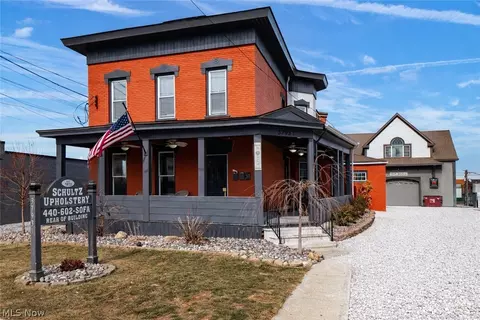 37931 Vine St, Willoughby, OH 44094