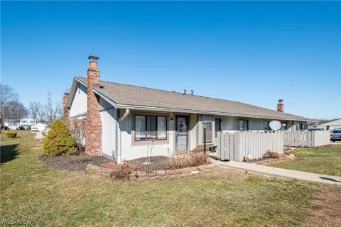 981 Kirkwall Dr #27C, Copley, OH 44321