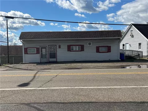 289 Canton Rd, Wintersville, OH 43953