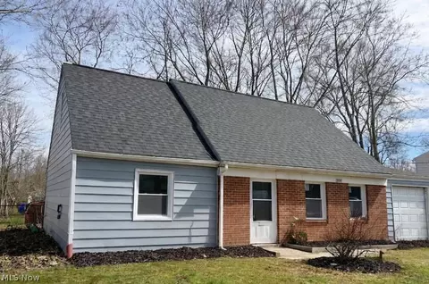 3834 Morley Dr, Kent, OH 44240