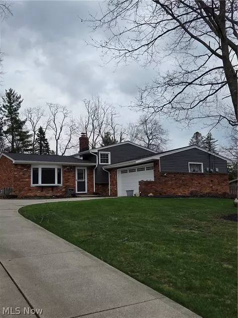 8137 State Rd, North Royalton, OH 44133