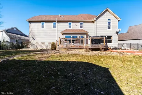 Exterior - 195 Willow Bend Dr, Canfield, OH 44406 photo 3 of 5