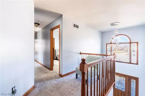 Entry Way - 195 Willow Bend Dr, Canfield, OH 44406 photo 5 of 8