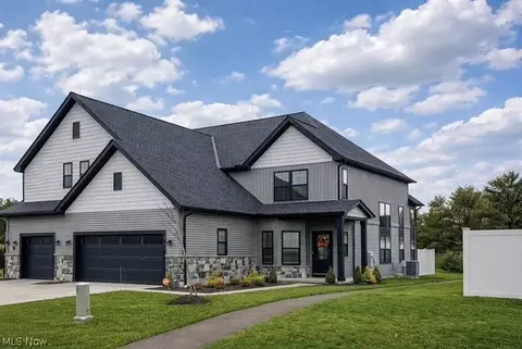 8761 Windfall Ct, North Royalton, OH 44133