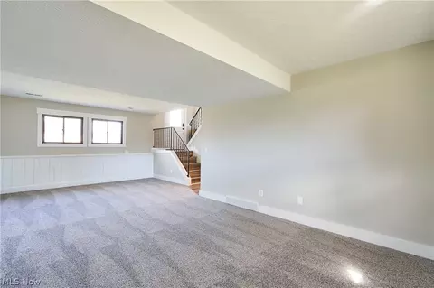 Living - 1661 Devonshire Dr, Brunswick, OH 44212 photo 4 of 4