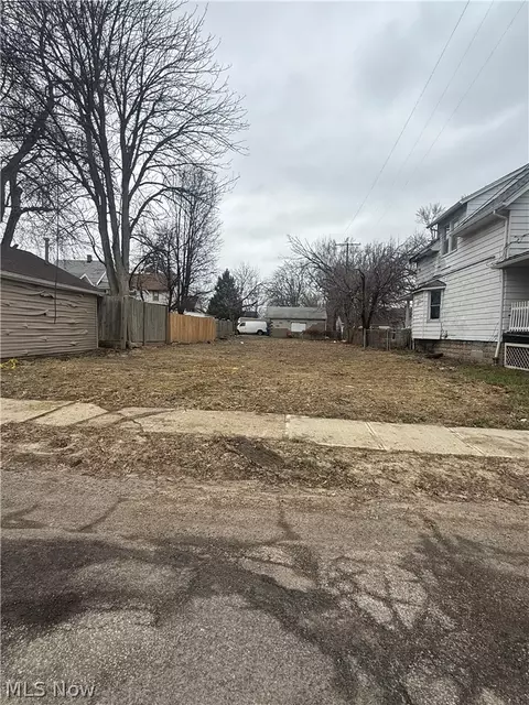 13942 Sacramento Ave, Cleveland, OH 44111