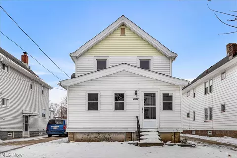 4306 W 52nd St, Cleveland, OH 44144