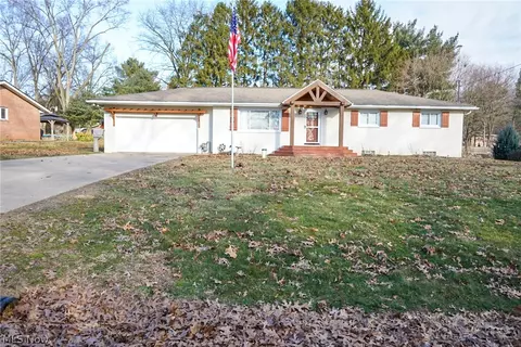4769 Cherimoya Ave, Akron, OH 44319