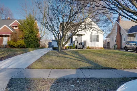 411 E 270th St, Euclid, OH 44132