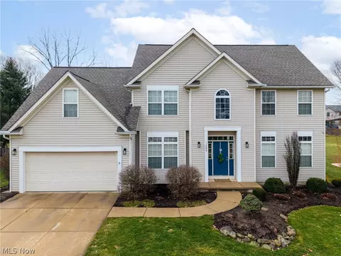 1286 Freeport Dr, Medina, OH 44256