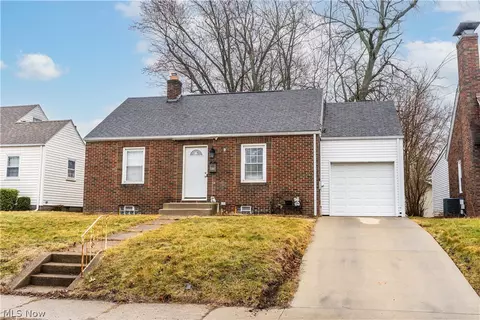 1716 Gibbs Ave NE, Canton, OH 44705