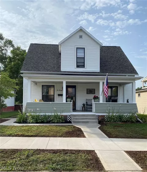 222 Mccarty Ave, Dennison, OH 44621