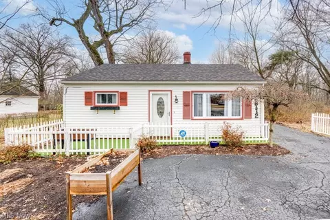 2712 Ridge Ave SE, Warren, OH 44484