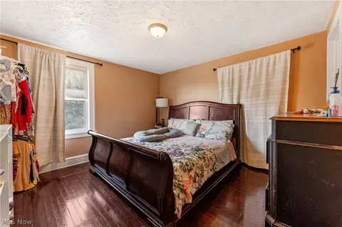 Bedroom - 2409 Gilbert Ave NE, Canton, OH 44705 photo 7 of 11