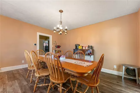 Dining - 2409 Gilbert Ave NE, Canton, OH 44705 photo 2 of 4