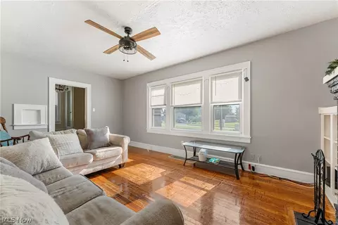 Living - 2409 Gilbert Ave NE, Canton, OH 44705 photo 2 of 4