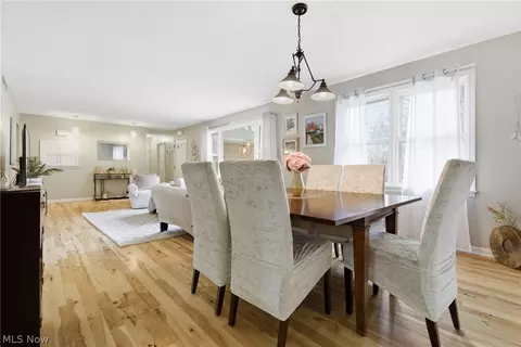 Dining - 132 Eldridge Rd, Aurora, OH 44202 photo 2 of 4