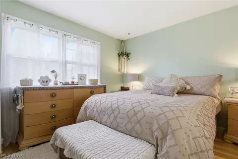 Bedroom - 132 Eldridge Rd, Aurora, OH 44202 photo 3 of 6
