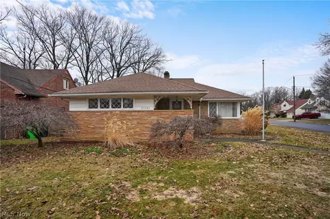 23501 Effingham Blvd, Euclid, OH 44117