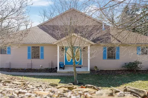 841 S Canal St, Canal Fulton, OH 44614