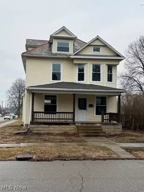 601 E 4th St, Dover, OH 44622