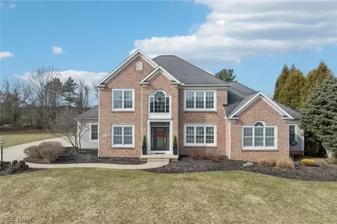 2365 Ebury Ln, Hudson, OH 44236