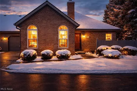 1071 N Jefferson St #B, Medina, OH 44256