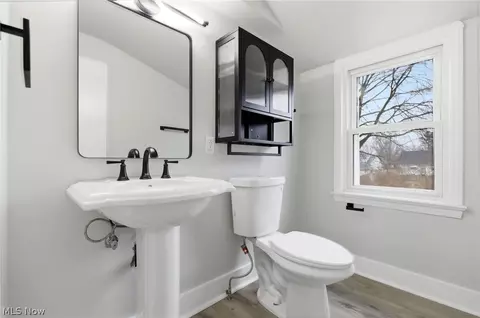 Bath - 295 E 276th St, Euclid, OH 44132 photo 2 of 2