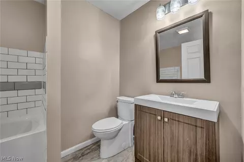 Bath - 337 University Ave, Elyria, OH 44035 photo 3 of 4