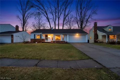 337 University Ave, Elyria, OH 44035
