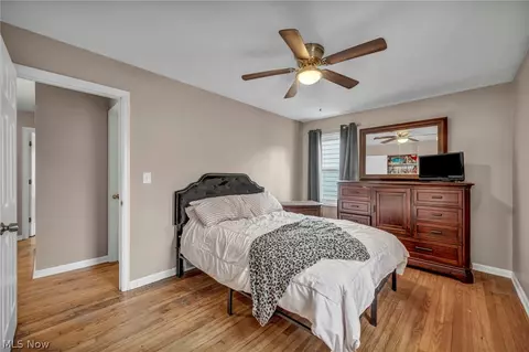 Bedroom - 337 University Ave, Elyria, OH 44035 photo 1 of 7