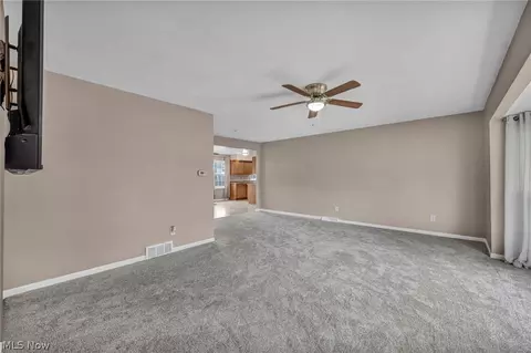 Living - 337 University Ave, Elyria, OH 44035 photo 1 of 6