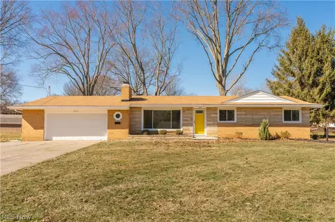605 Briar Ave NE, North Canton, OH 44720