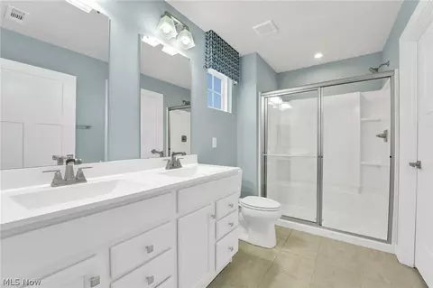 Bath - 113 W Spring Dr, Elyria, OH 44035 photo 1 of 2
