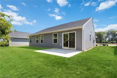 Exterior - 113 W Spring Dr, Elyria, OH 44035 photo 2 of 3