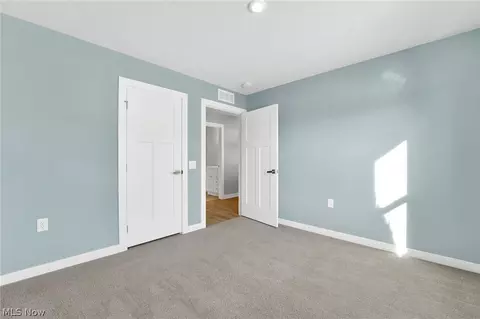 Bedroom - 113 W Spring Dr, Elyria, OH 44035 photo 5 of 5