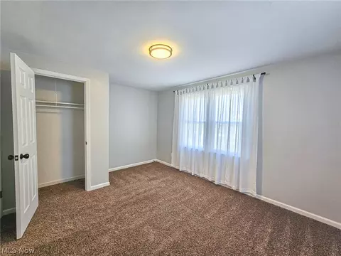 Bedroom - 1054 Runge Ave, Struthers, OH 44471 photo 4 of 4
