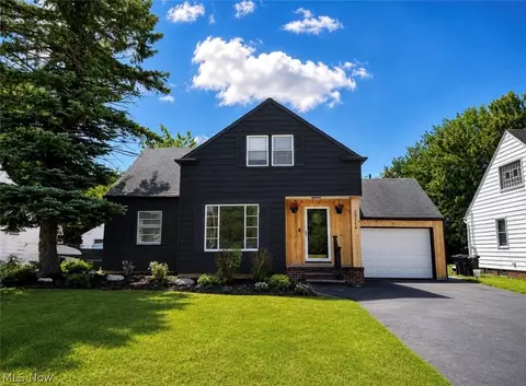 23718 Cedar Rd, Beachwood, OH 44122