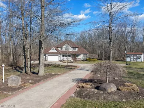 4785 Riverwood Dr, Perry, OH 44081 photo 2
