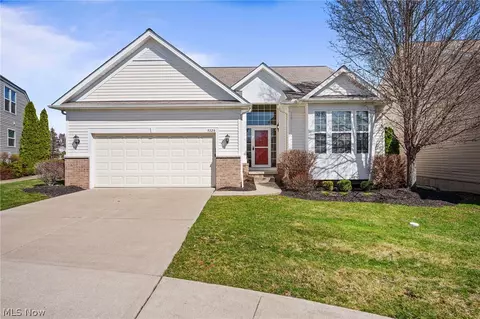 9226 Rainier Ct, Strongsville, OH 44136